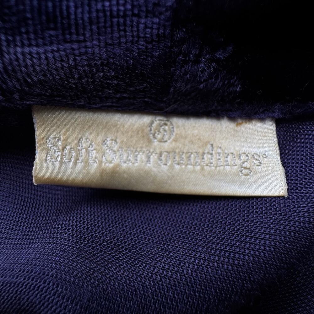 Vintage SOFT SURROUNDINGS Purple Velvet Embroidered Starlet Robe - Picture 9 of 10